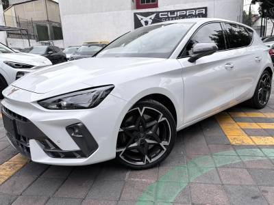 CUPRA Leon 2025